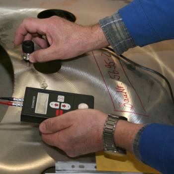 Ultrasonic wall thickness examination